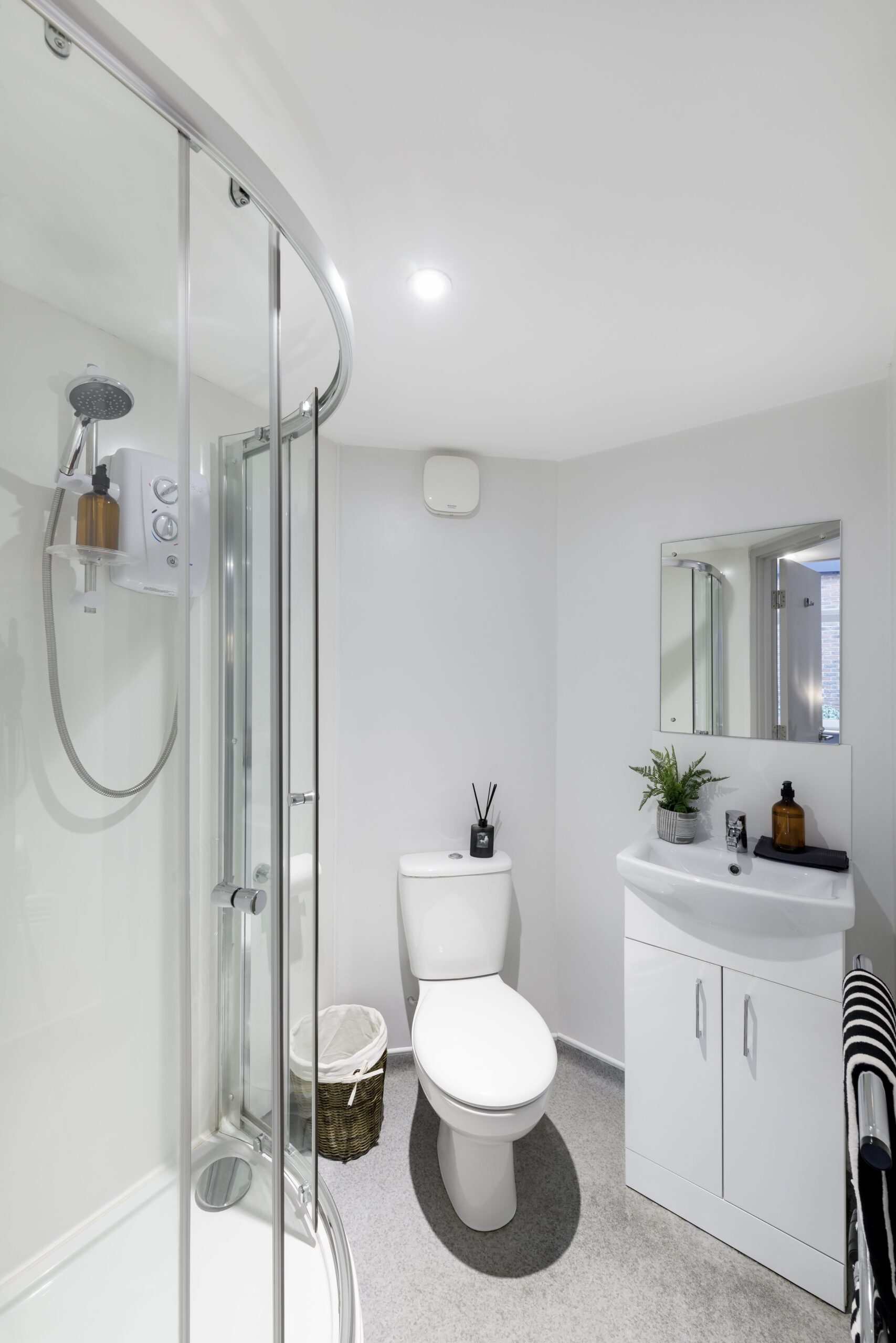Stepney Yard En-suite